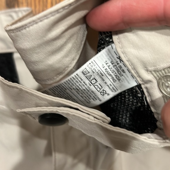 🌿old navy boys, 14 slim, khaki performance shorts🌿 - Picture 2 of 3